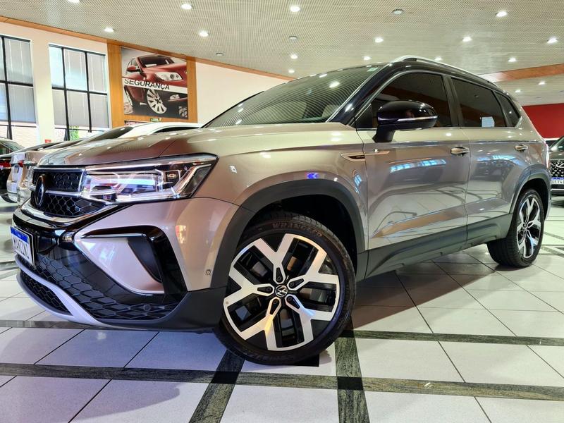 Volkswagen Taos 2024 à venda