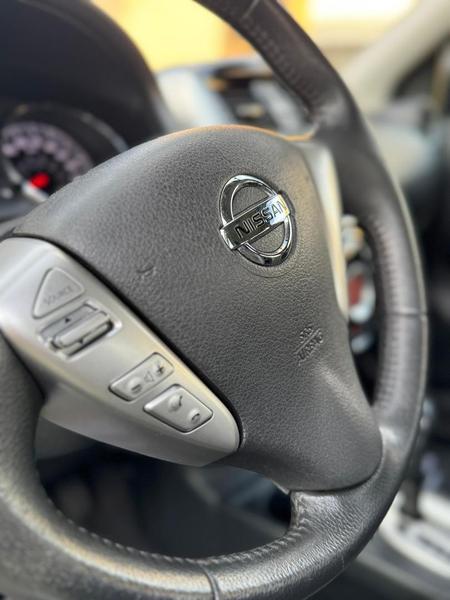 Nissan Versa 16uniquecvt - foto 8
