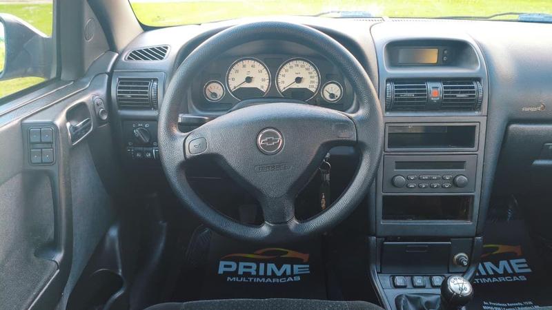 Chevrolet Astra Sedan Advantage - foto 10