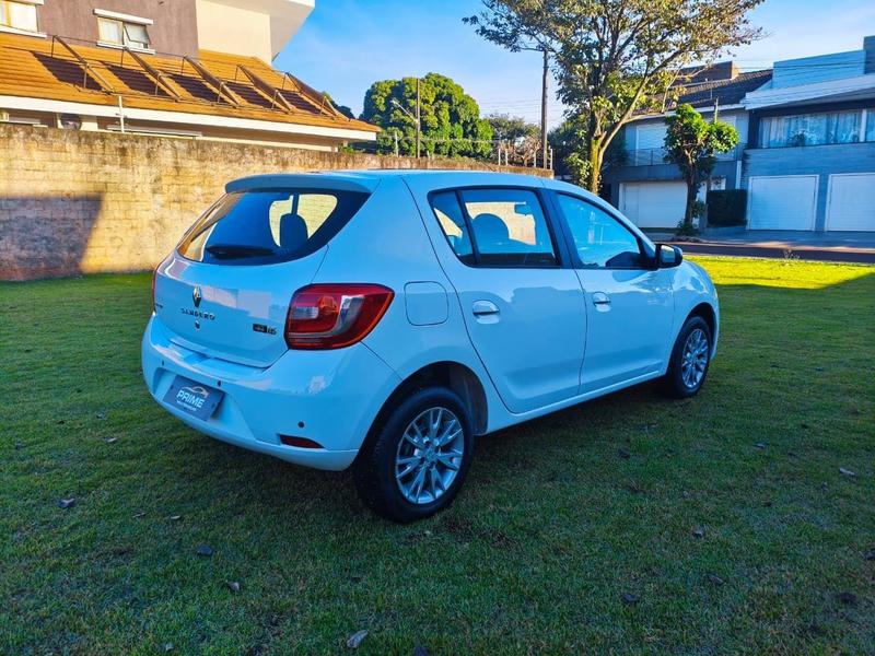 Renault Sandero Expr 1.6 - foto 3