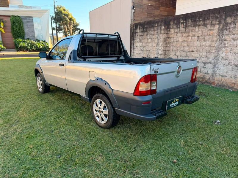Fiat Strada Adventure 1.8 1.8 Locker Flex Ce - foto 6