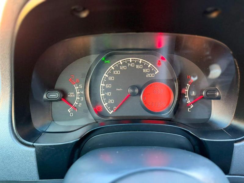 Fiat Strada Adventure 1.8 1.8 Locker Flex Ce - foto 11