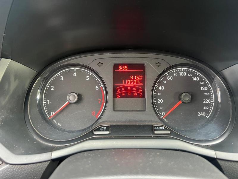 Volkswagen Gol 16l - foto 11