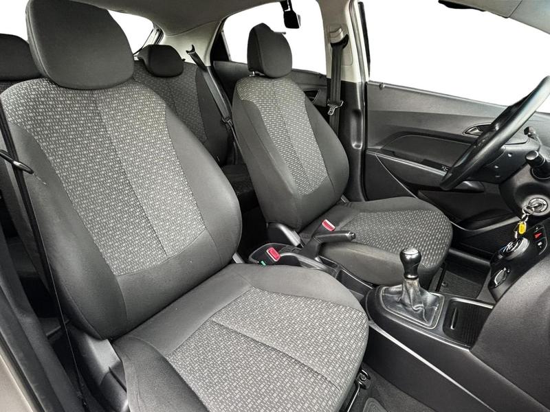 Hyundai HB20 1.0 Confor - foto 11