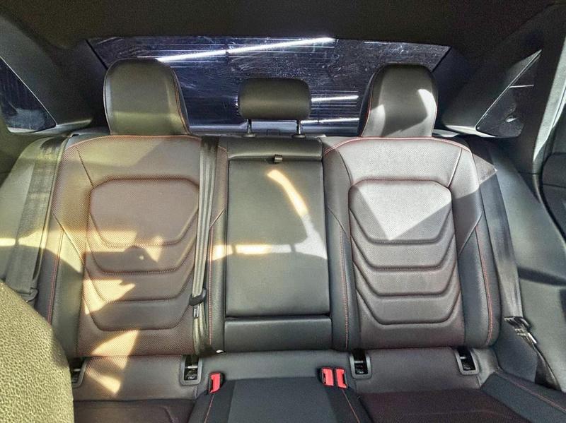 Volkswagen Jetta GLi - foto 12