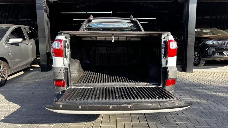 Fiat Strada Hard Working Cabine Simples Cc E - foto 13