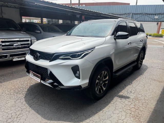 Toyota SW4 2025 à venda
