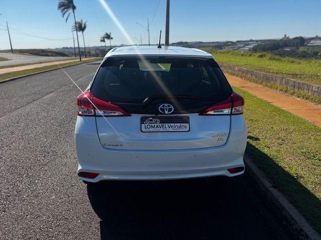 Toyota Yaris Ha - foto 5