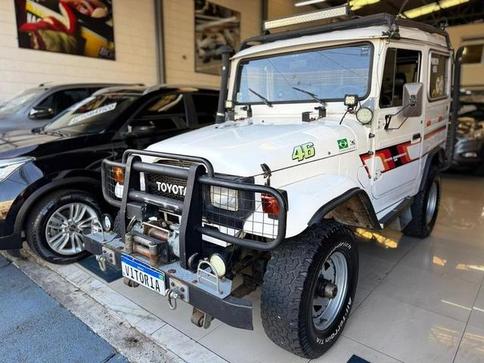 TOYOTA BANDEIRANTE 