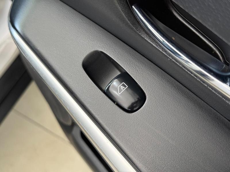 Nissan Kicks Sl CVT - foto 15