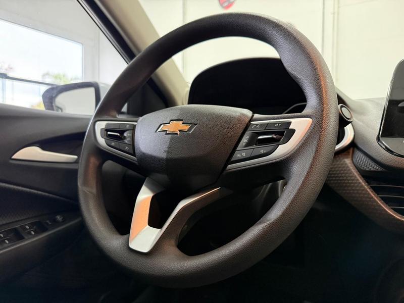 Chevrolet Onix Plus 10tat - foto 12