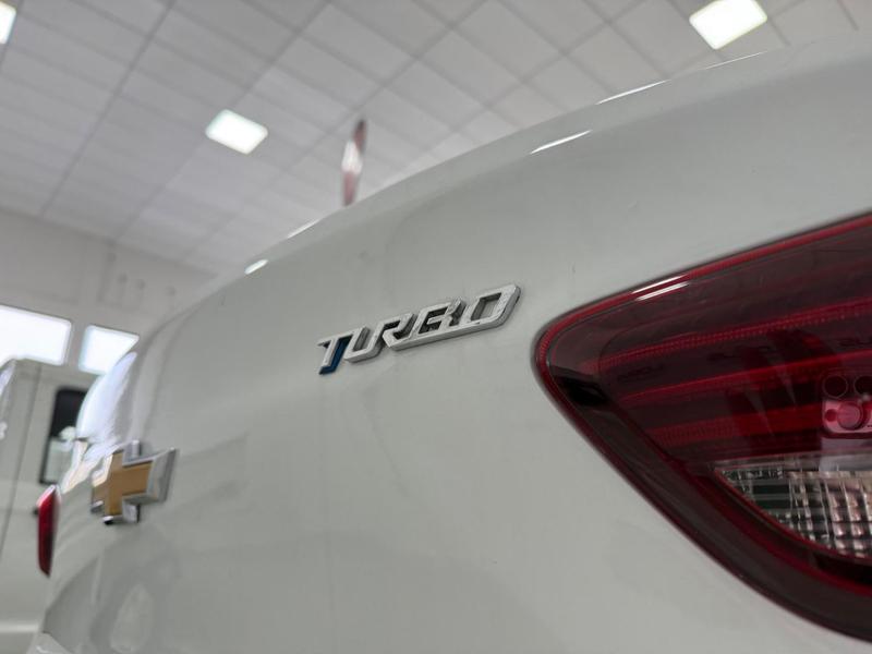 Chevrolet Onix Plus 10tat - foto 18
