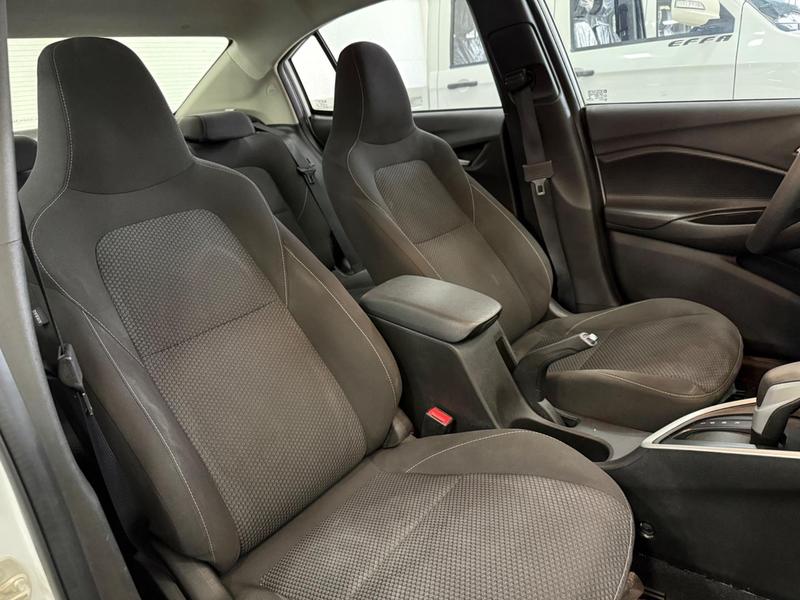Chevrolet Onix Plus 10tat - foto 5