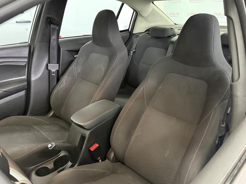 Chevrolet Onix Plus 10tat - foto 4