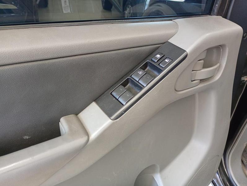 Nissan Frontier Le Cd 4X4 2.5 Tb Diesel Aut. - foto 19