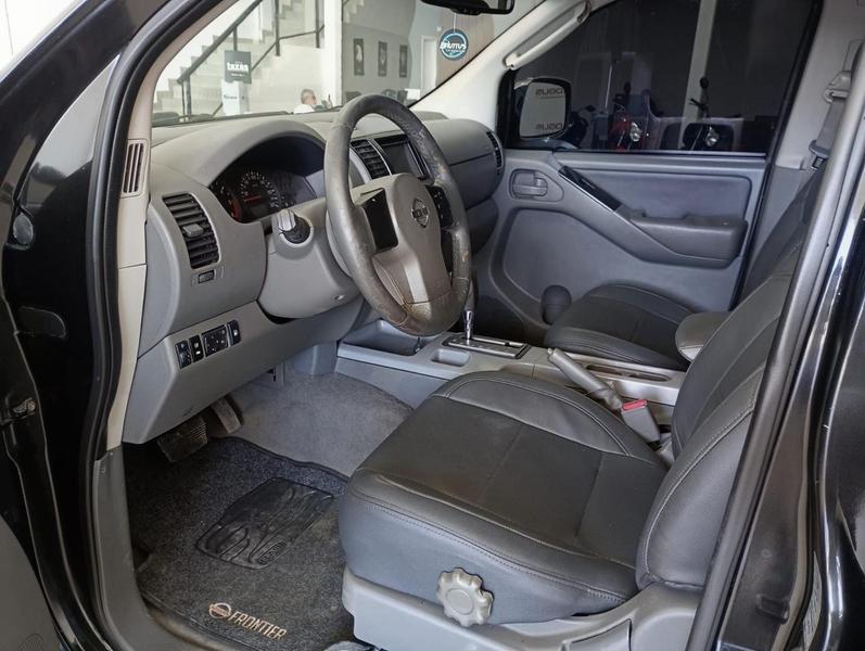 Nissan Frontier Le Cd 4X4 2.5 Tb Diesel Aut. - foto 13
