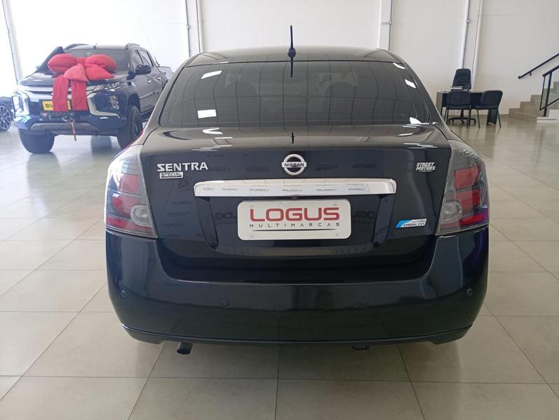 Nissan Sentra 20s Flex - foto 8