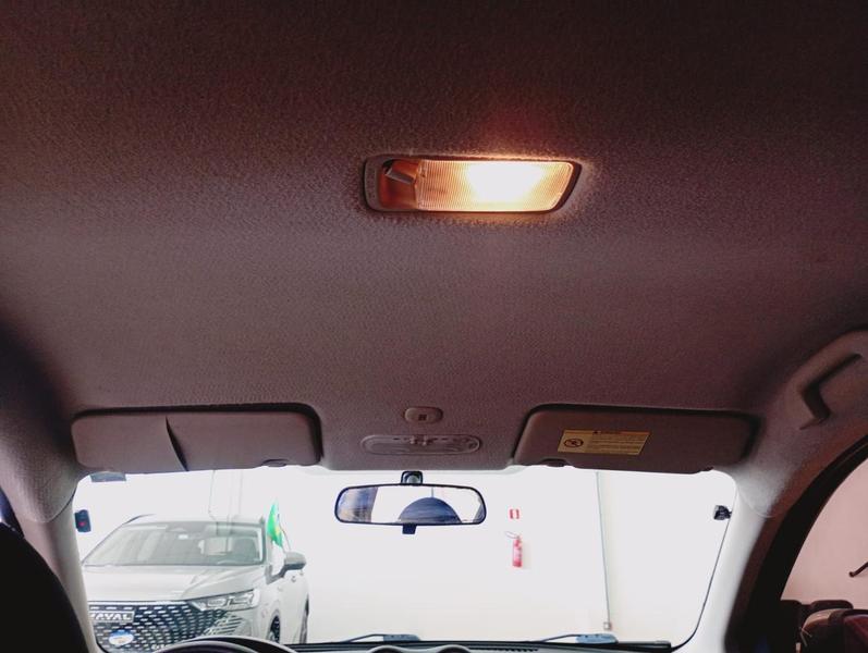 Nissan Versa 16sl Flex - foto 13