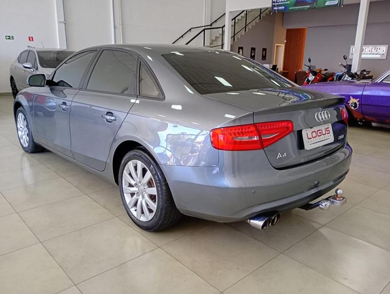 Audi A4 2.0 TFSI - foto 9
