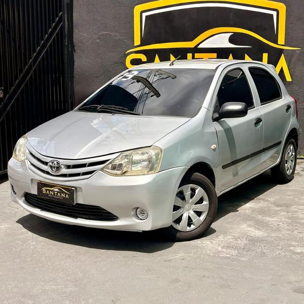 TOYOTA ETIOS HB X