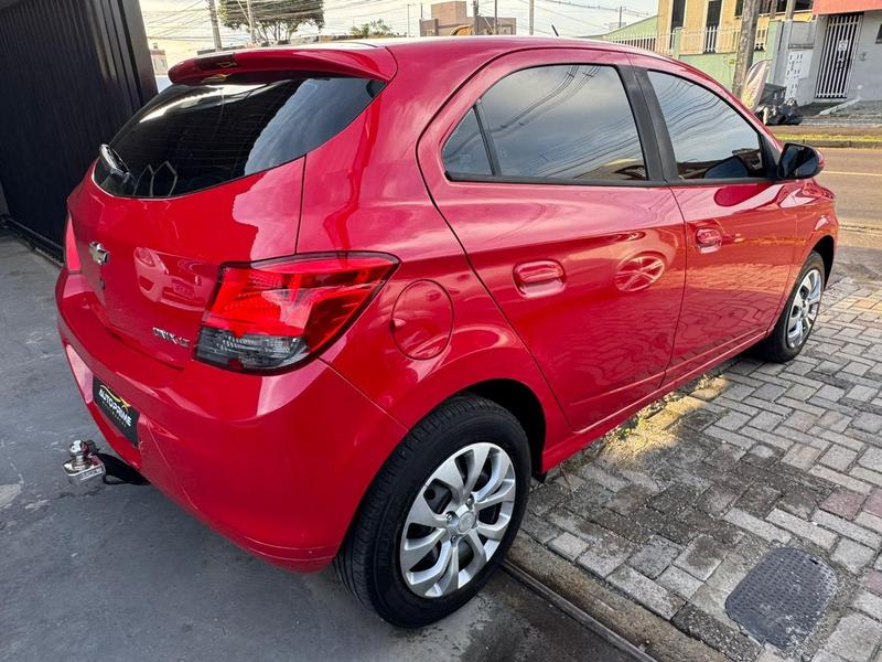 Chevrolet Onix 14mt LT - foto 4