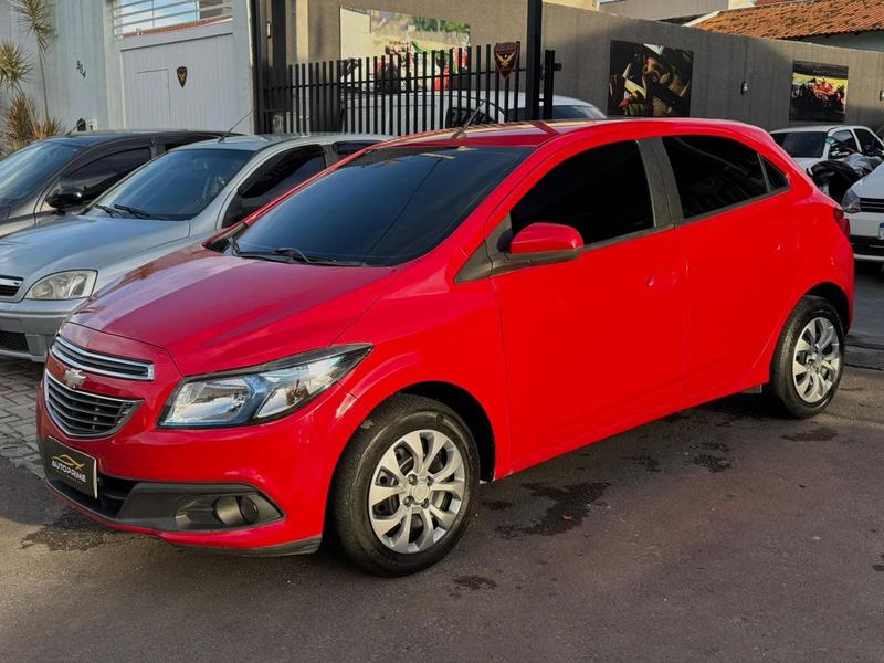 Chevrolet Onix 14mt LT - foto 2