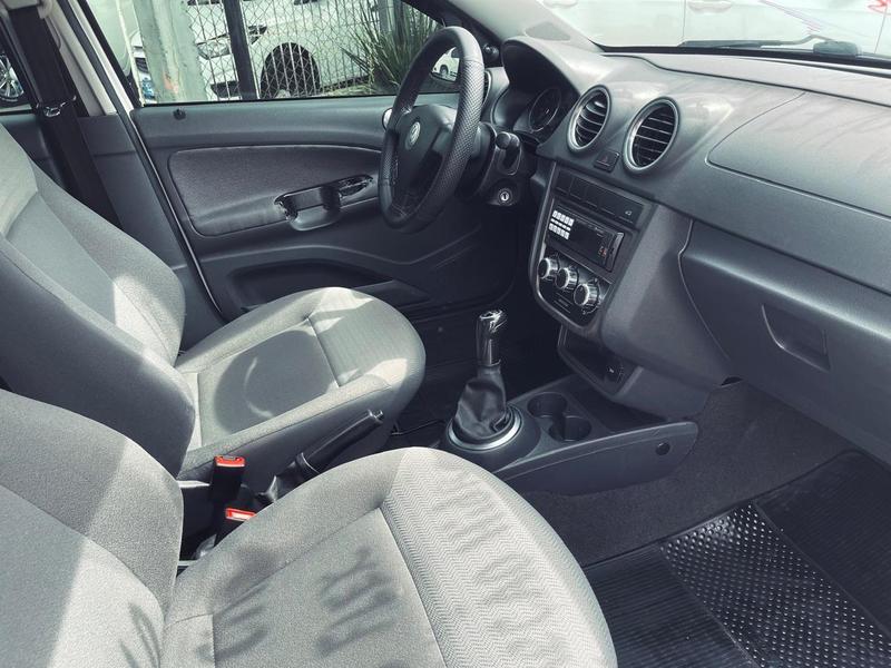Volkswagen Voyage 1.0 - foto 12