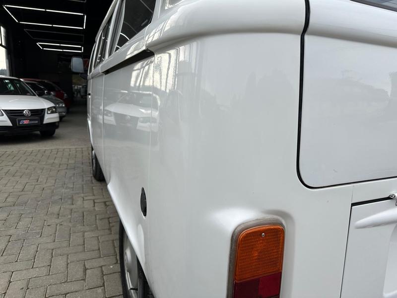 Volkswagen Kombi - foto 12
