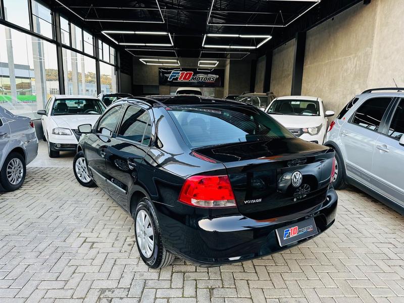 Volkswagen Voyage 1.0 - foto 4