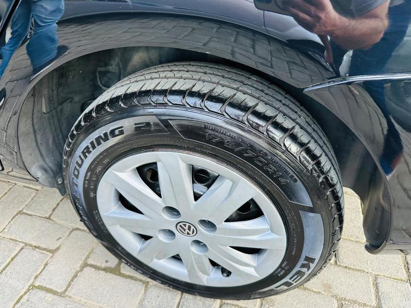 Volkswagen Voyage 1.0 - foto 14