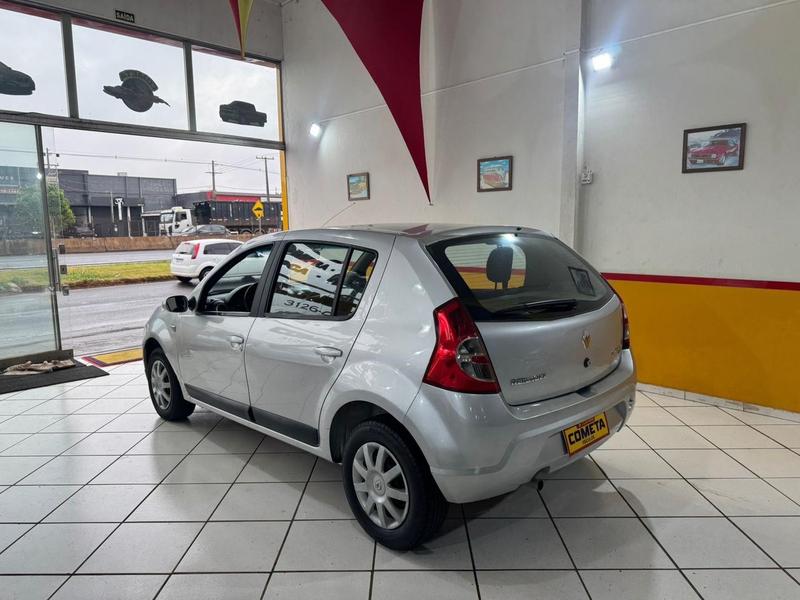 Renault Sandero Authentique Hi Flex 1.0 16V 5P - foto 14