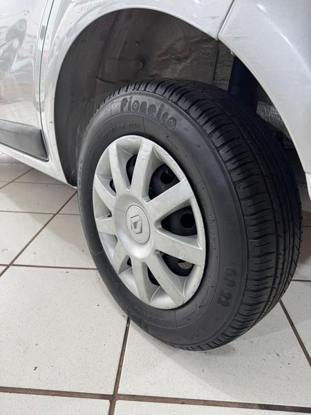 Renault Sandero Authentique Hi Flex 1.0 16V 5P - foto 18