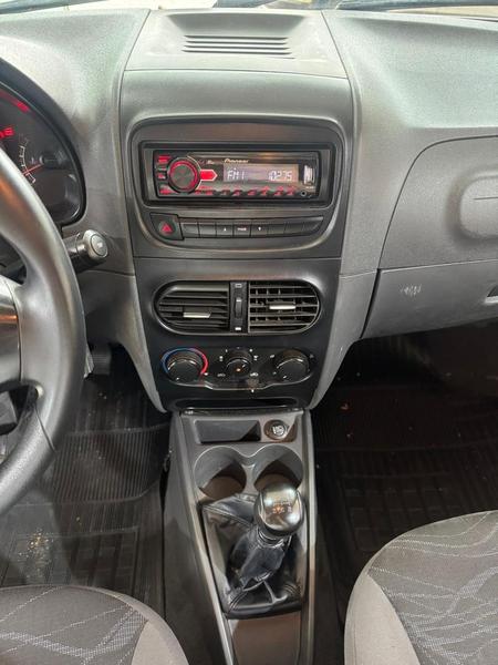 Fiat Strada Adventure 1.8 1.8 Locker Flex Ce - foto 20