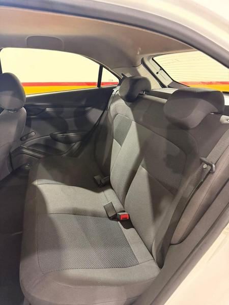 Chevrolet Onix Hatch LT 1.0 8V Flexpower 5P Mec. - foto 4
