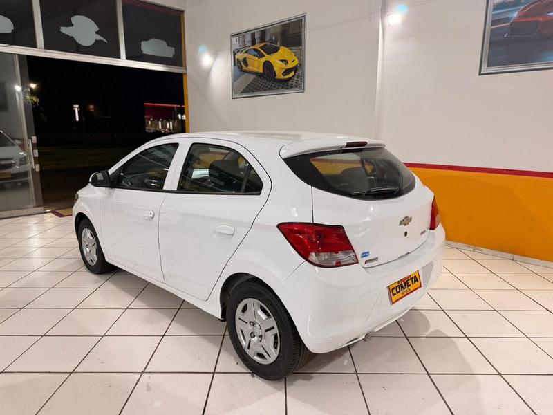 Chevrolet Onix Hatch LT 1.0 8V Flexpower 5P Mec. - foto 9