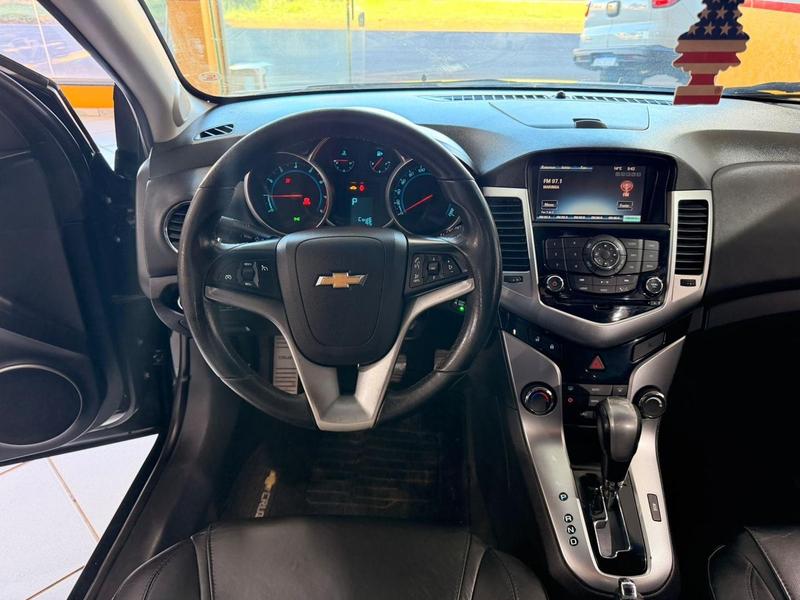 Chevrolet Cruze LT 1.8 16V Flexpower 4P Mec. - foto 17