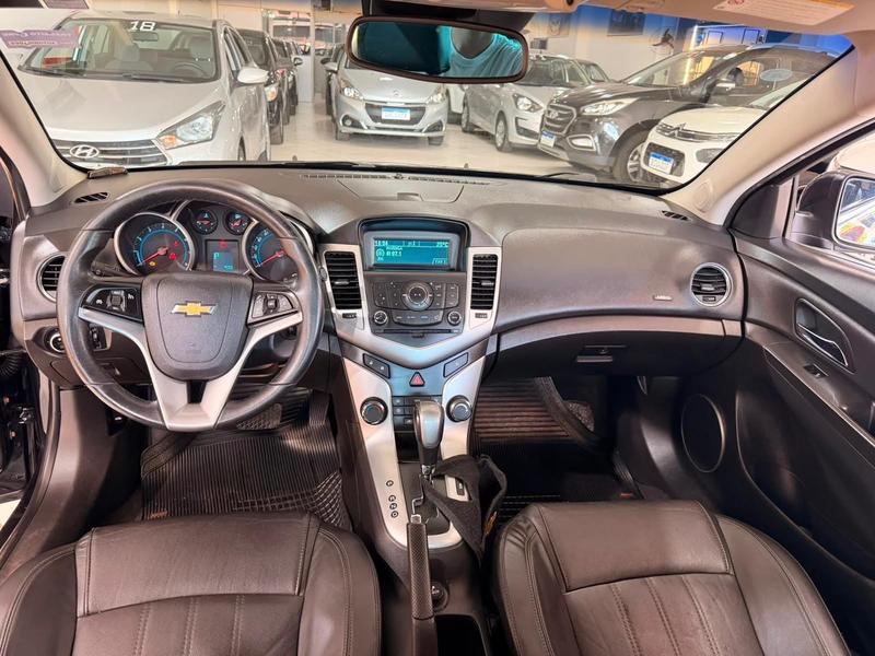 Chevrolet Cruze LT 1.8 16V Flexpower 4P Mec. - foto 14