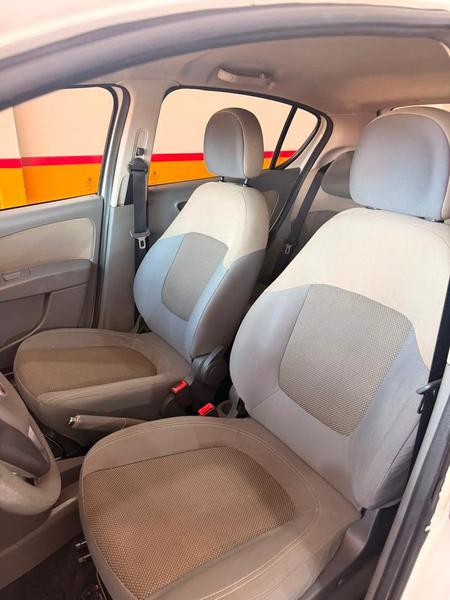Fiat Palio Essence 1.6 Flex 16V 5P - foto 8