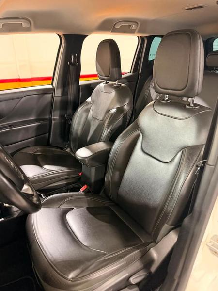Jeep Renegade Sport 1.8 4X2 Flex 16V Aut. - foto 17