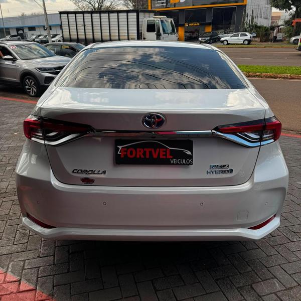 Toyota Corolla Apremiumh - foto 6