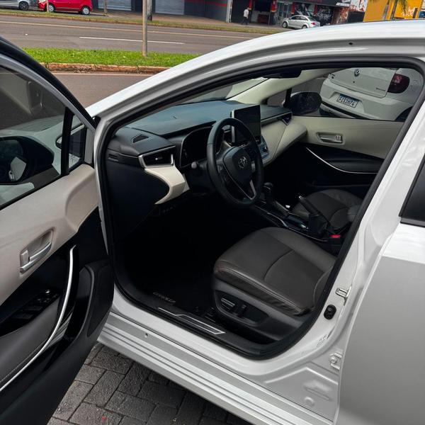 Toyota Corolla Apremiumh - foto 7