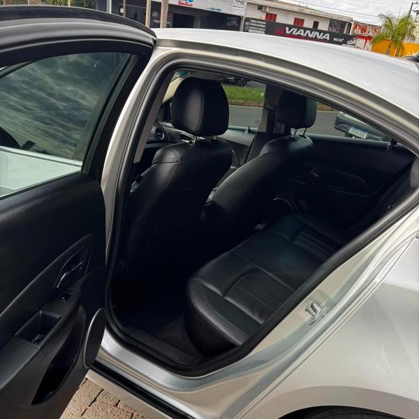 Chevrolet Cruze LT 1.8 16V Flexpower 4P Aut. - foto 8