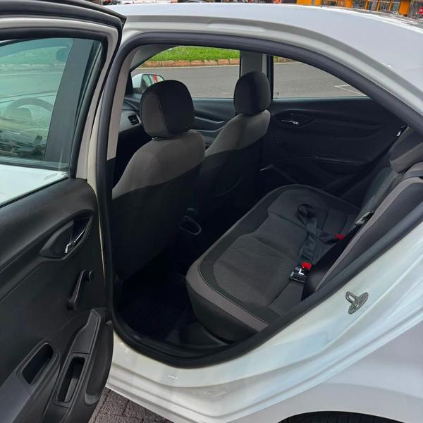Chevrolet Prisma 14mt LT - foto 8