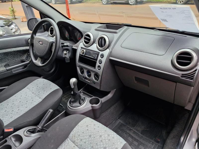 Ford Fiesta 1.6 Flex - foto 10