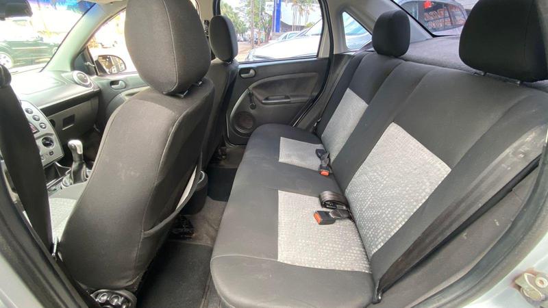 Ford Fiesta Sedan Sedan 1.6 Flex - foto 14