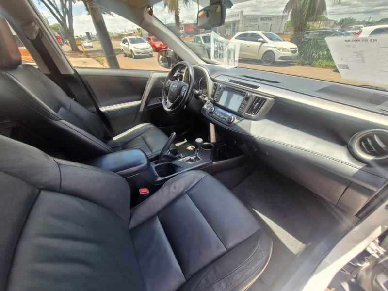 Toyota RAV4 20l 4X4 - foto 10