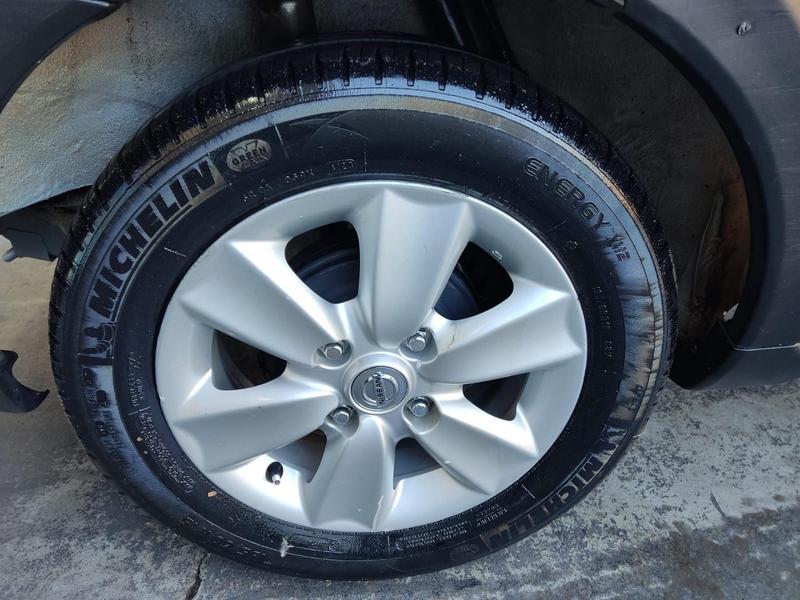 Nissan Livina Xgear 1.8 Automático - foto 14