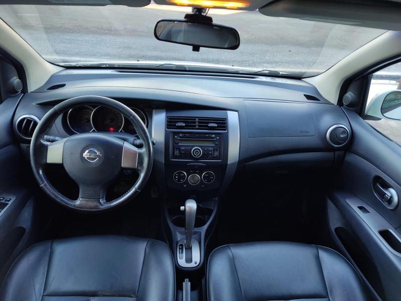Nissan Livina Xgear 1.8 Automático - foto 8