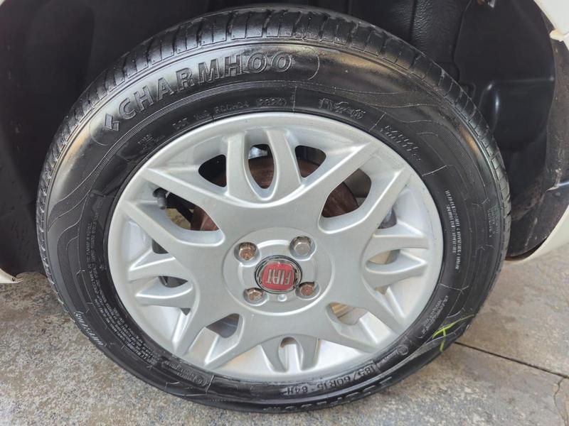 Fiat Palio Essence 1.6 - foto 16