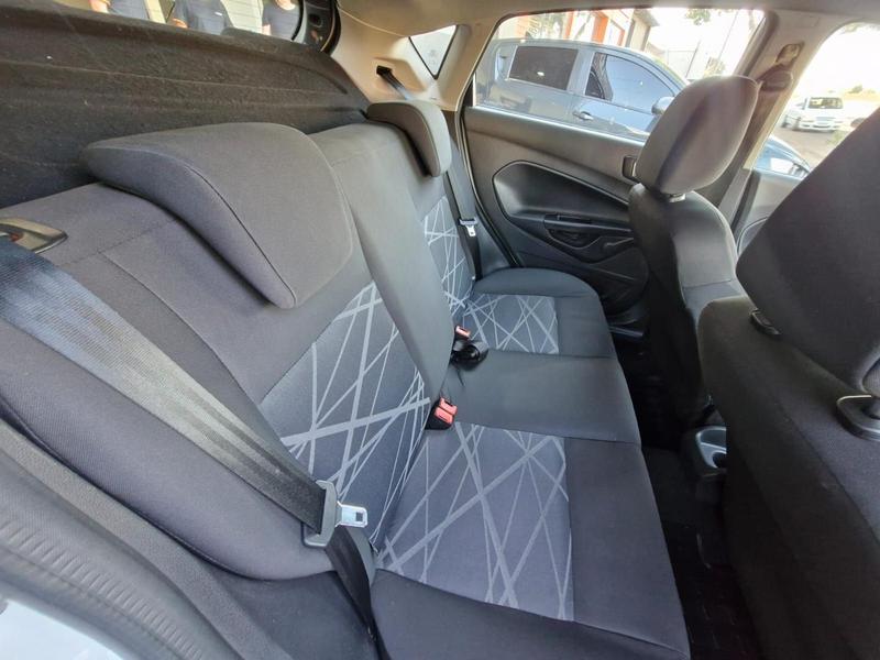 Ford Fiesta Ha 15l S - foto 15